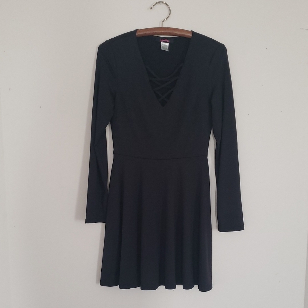 Chic Black Long Sleeve Dress